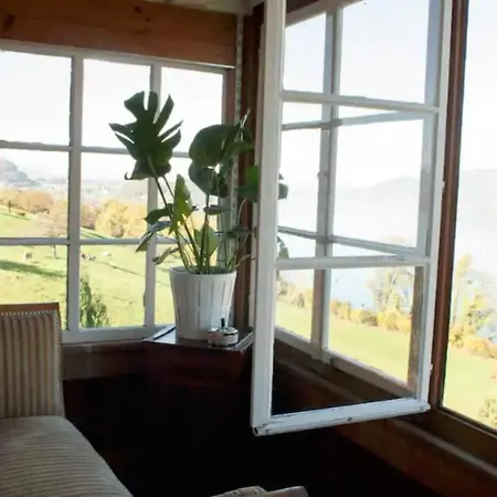 Marianne's Rustic * Krattigen