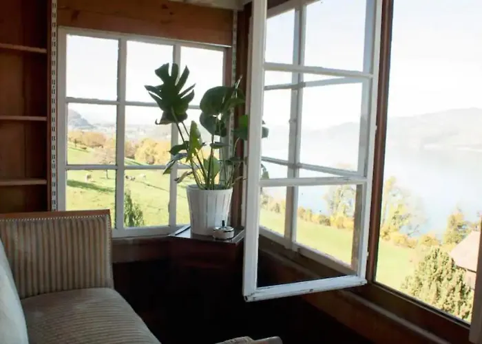 Marianne's Rustic * Krattigen